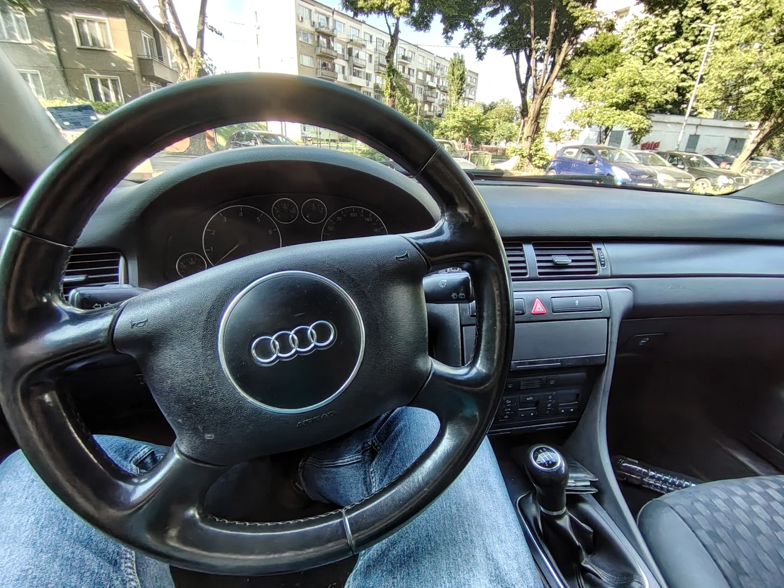 Audi A6 2.4 Gaz, снимка 6 - Автомобили и джипове - 54306906