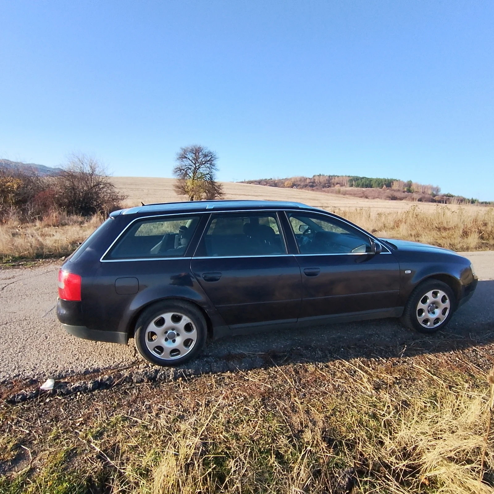 Audi A6 2.4 Gaz, снимка 3 - Автомобили и джипове - 54306906