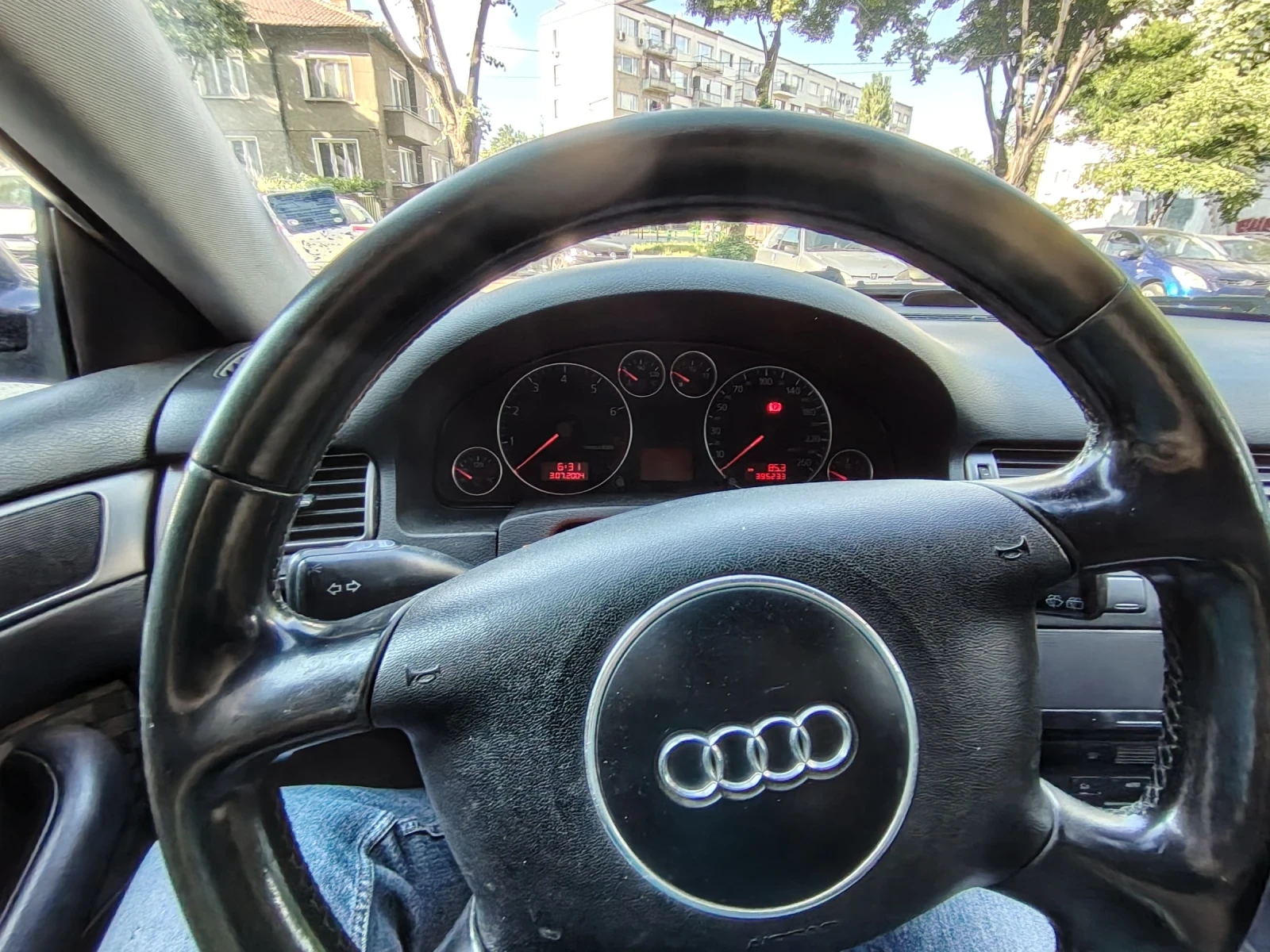 Audi A6 2.4 Gaz, снимка 7 - Автомобили и джипове - 54306906