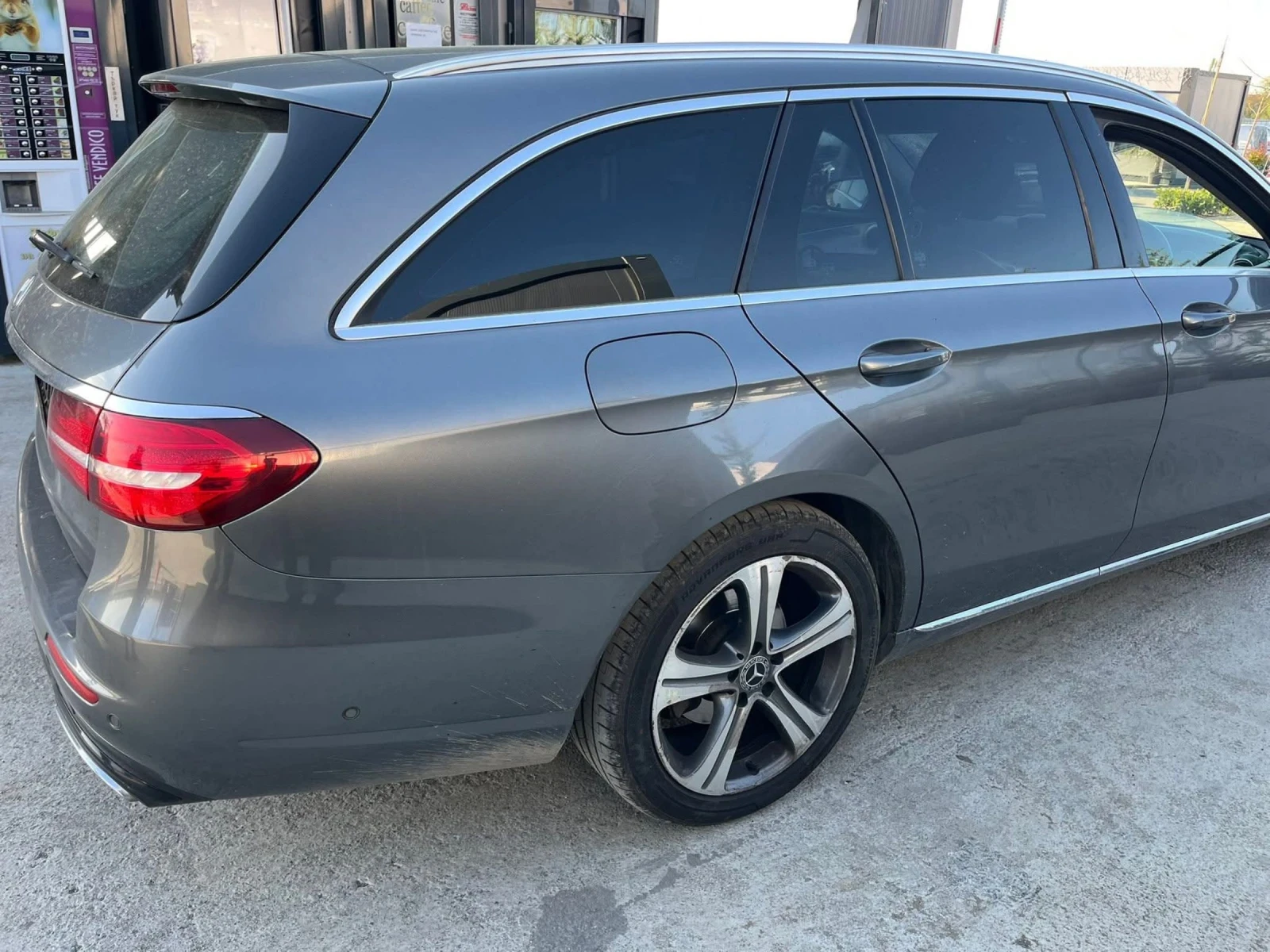 Mercedes-Benz E 220 654, снимка 9 - Автомобили и джипове - 54467656