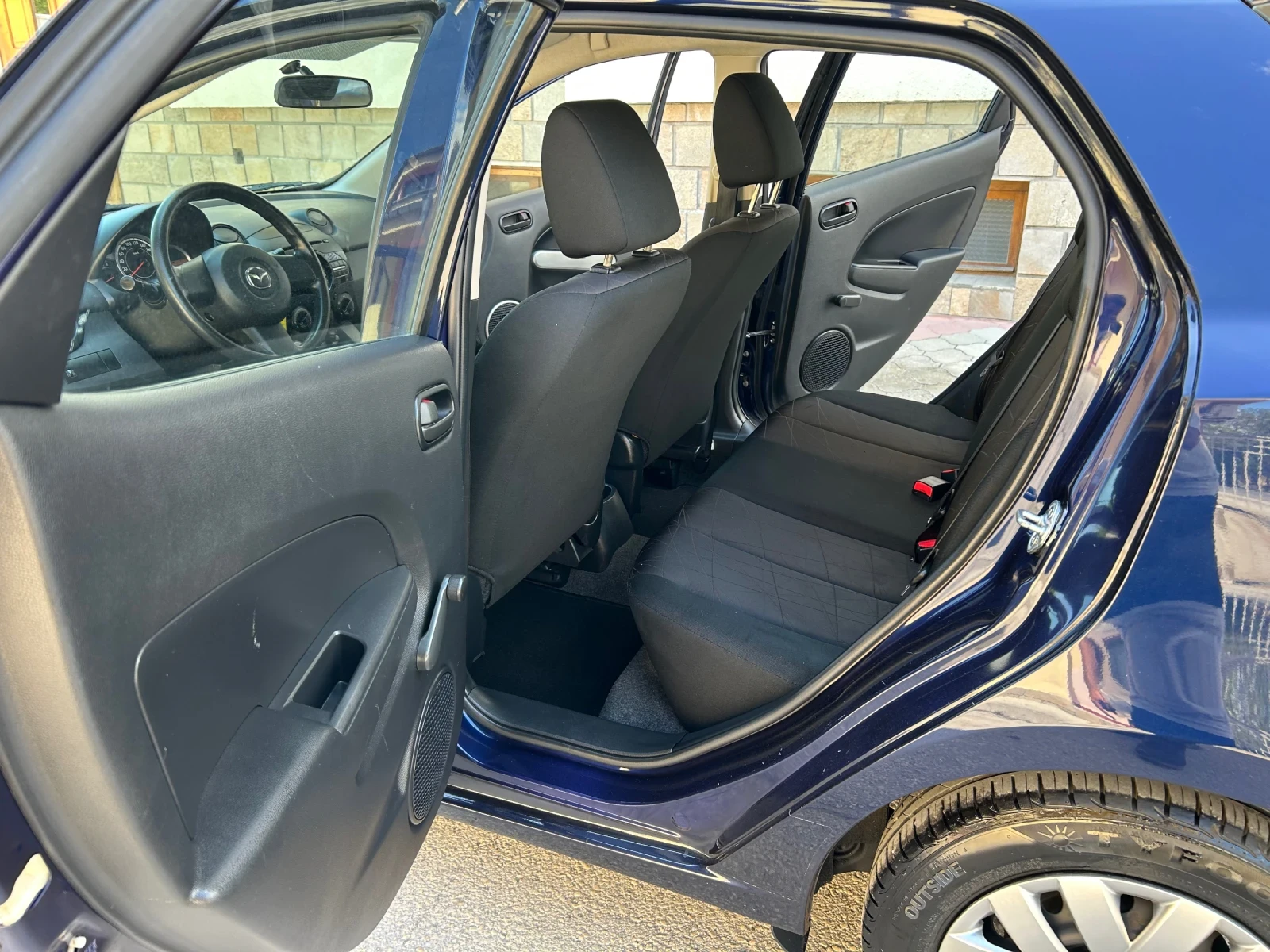 Mazda 2 1.3i ���/���. �������� | Mobile.bg � ����������� 11