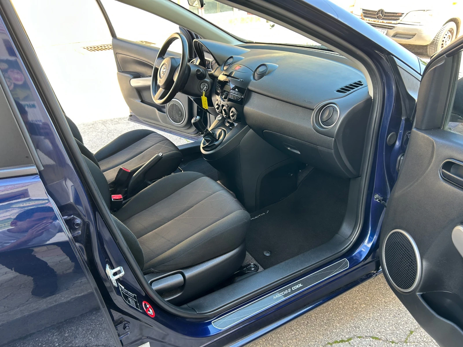 Mazda 2 1.3i ���/���. �������� | Mobile.bg � ����������� 10