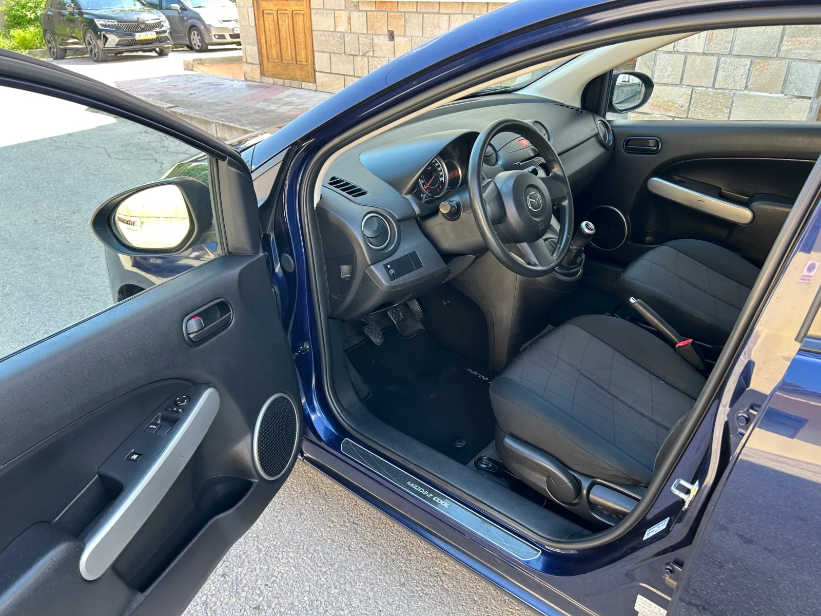 Mazda 2 1.3i ���/���. �������� | Mobile.bg � ����������� 8