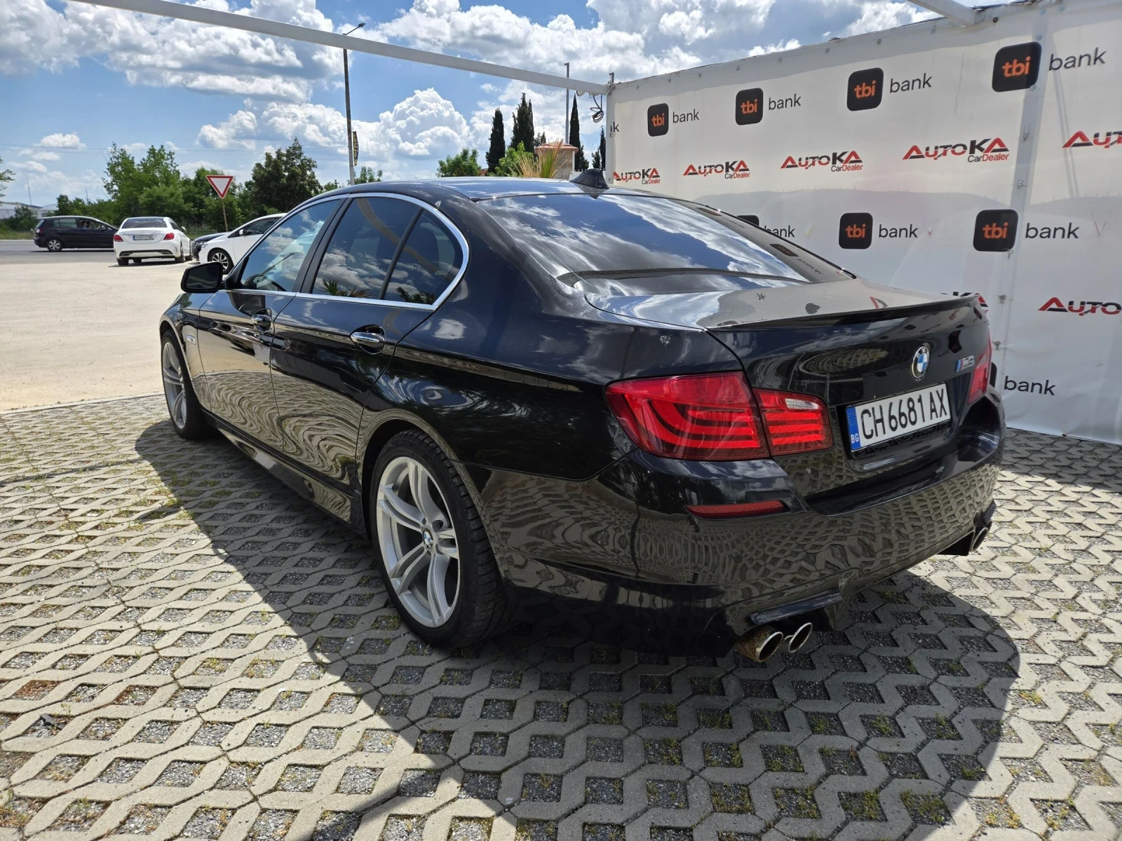 BMW 528 3.0i-240кс= АВТОМАТ= M Sport Package= ПОДГРЕВ= ШИБ, снимка 5 - Автомобили и джипове - 54714718