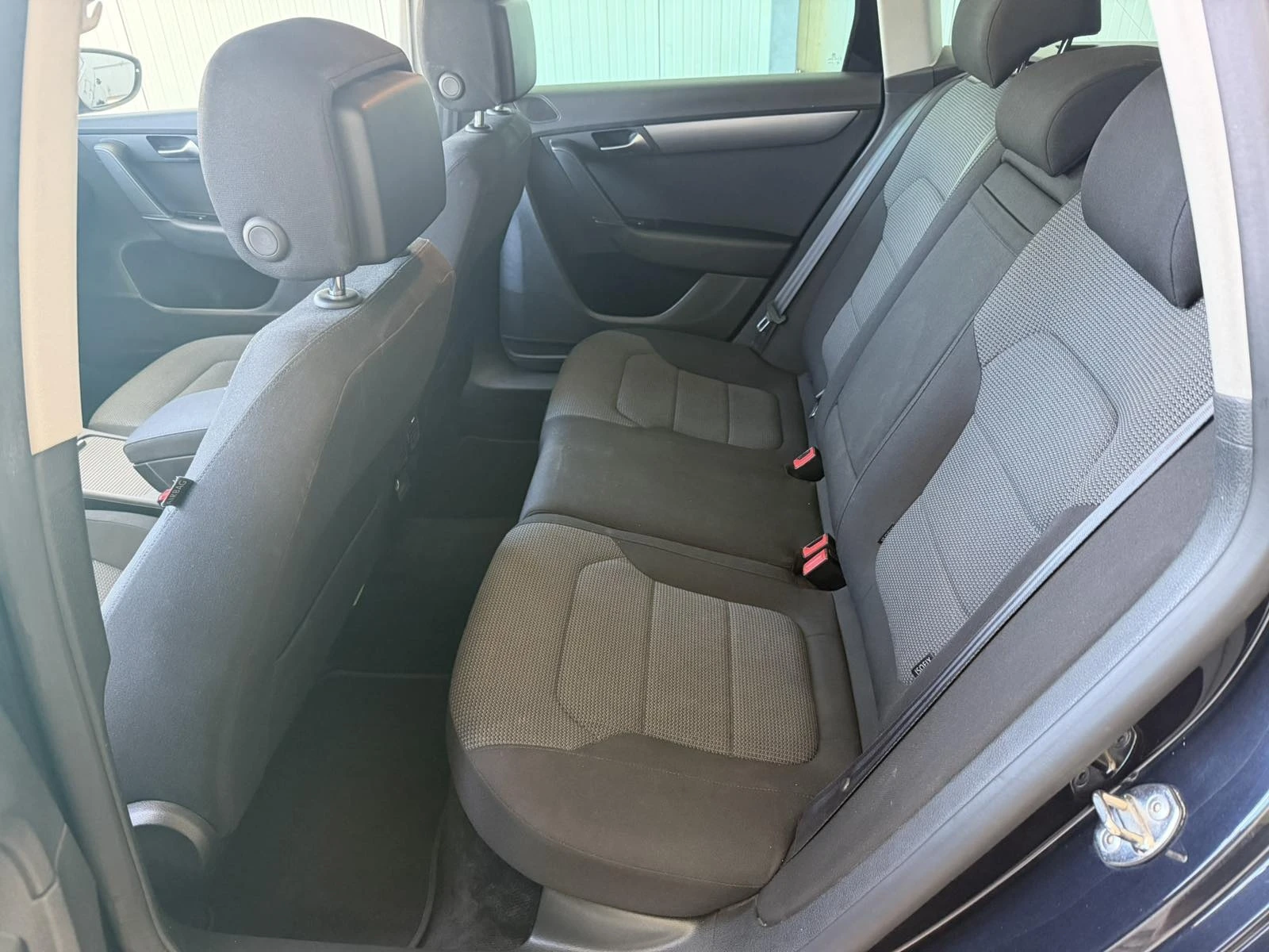 VW Passat 2.0 TDI 170к.с Comfortline, снимка 16 - Автомобили и джипове - 54720633