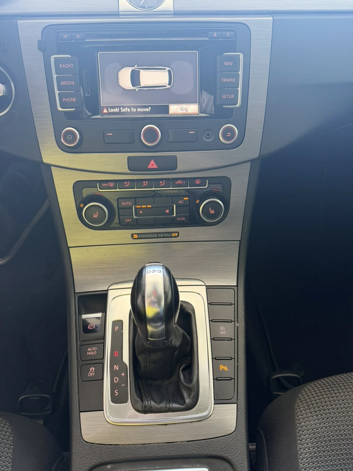 VW Passat 2.0 TDI 170к.с Comfortline, снимка 13 - Автомобили и джипове - 54720633