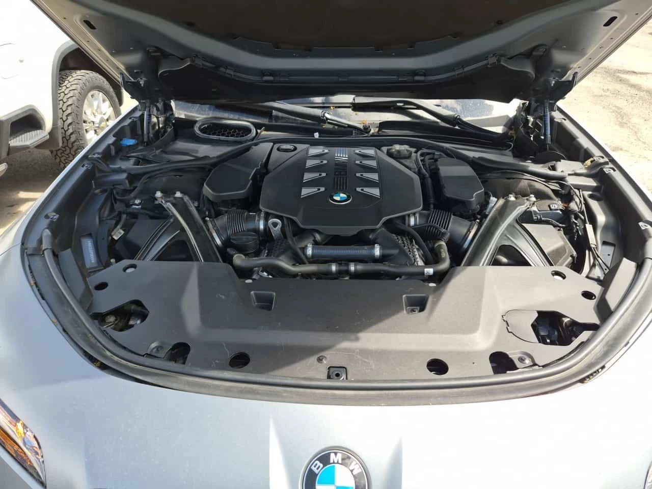 BMW 760 * 760I XDRIVE * CARFAX * ЦЕНА ДО БГ, снимка 15 - Автомобили и джипове - 54935165