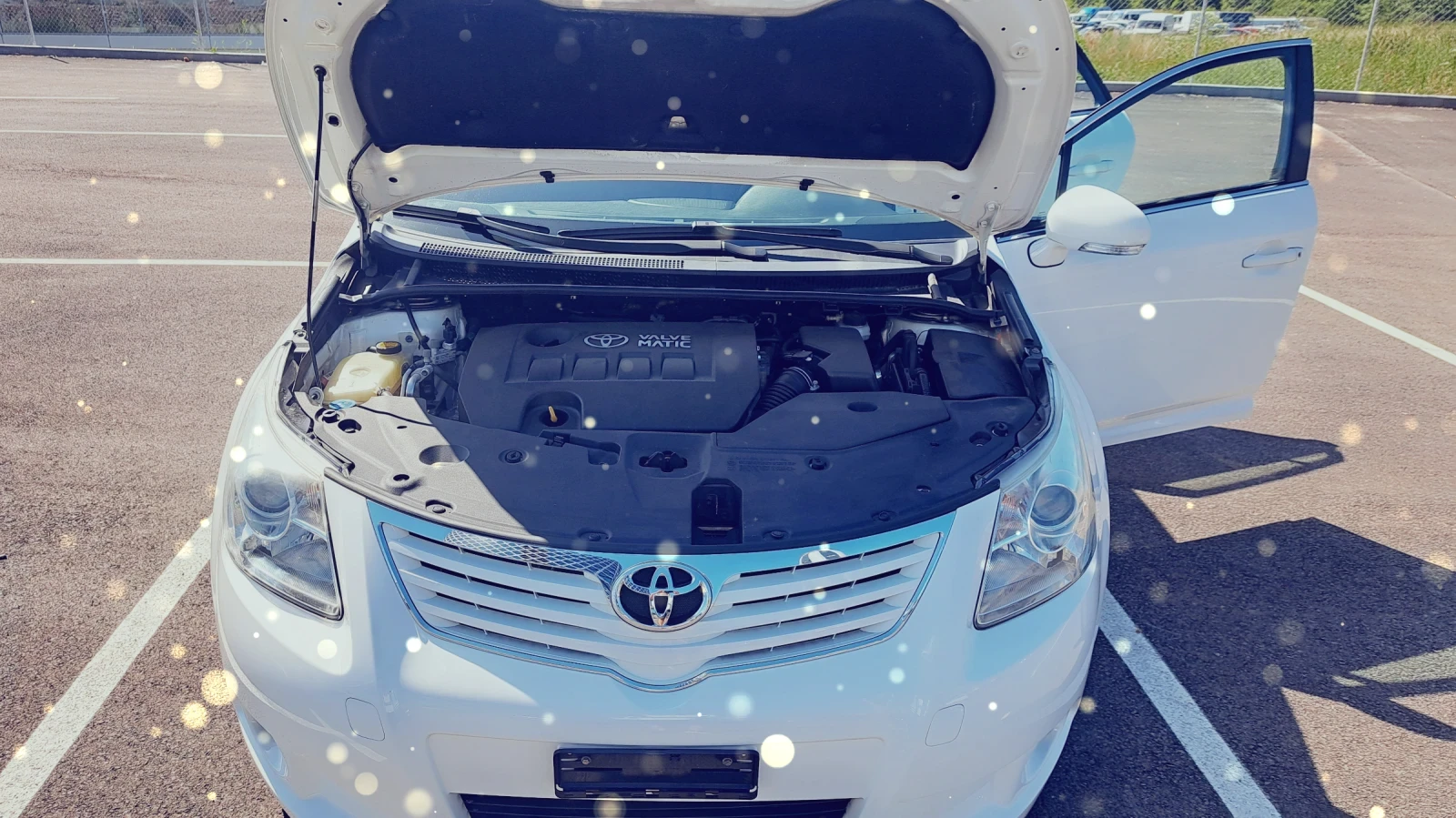 Toyota Avensis 1.8 i 147 KS., снимка 16 - Автомобили и джипове - 55097081