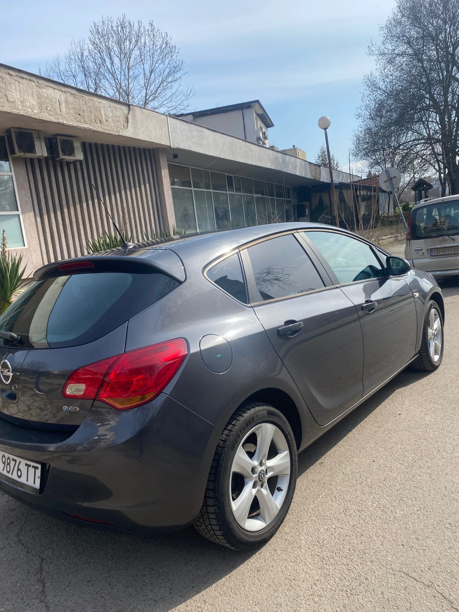 Opel Astra LPG, снимка 4 - Автомобили и джипове - 55138366