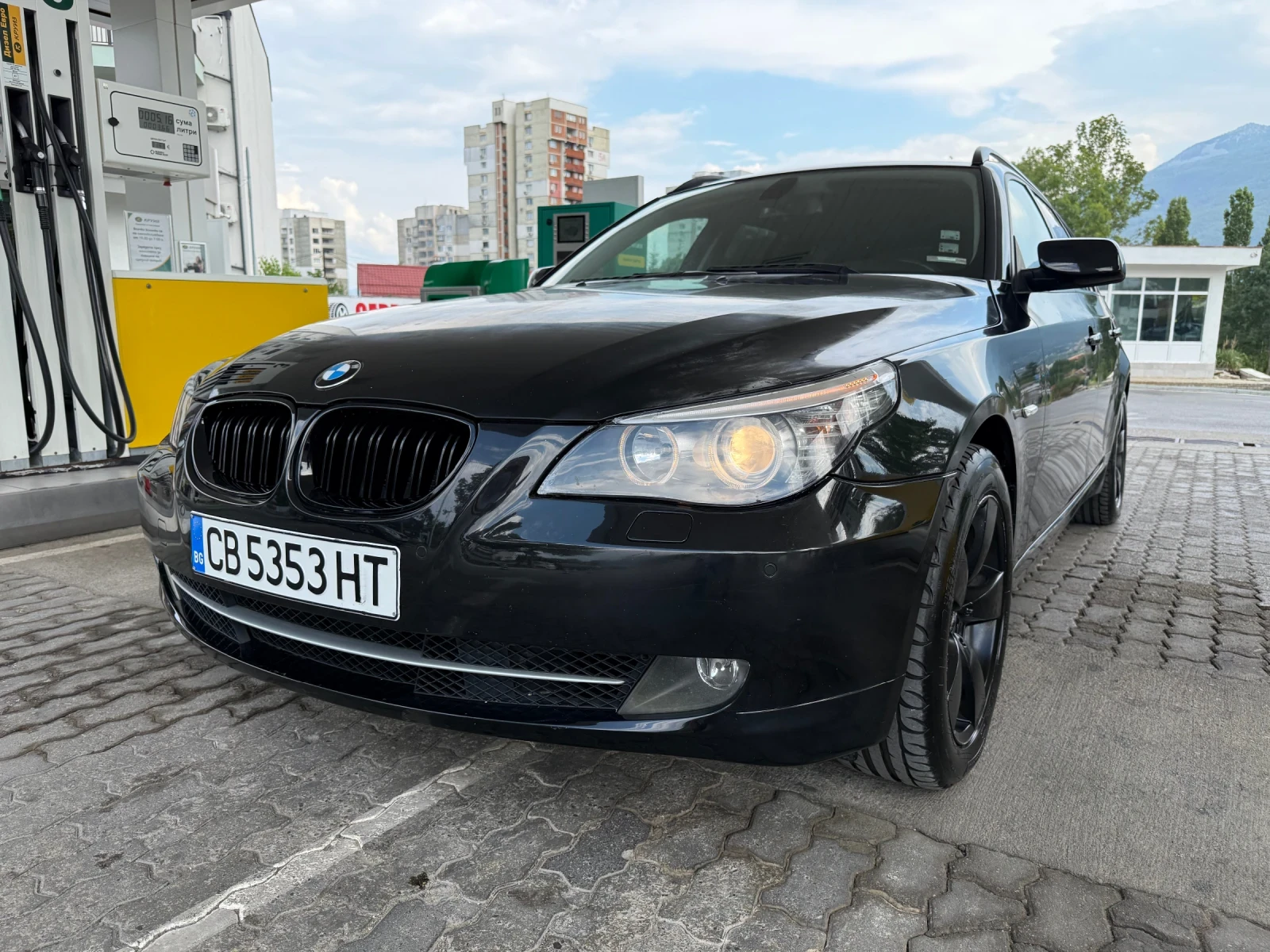 BMW 530 ix , снимка 2 - Автомобили и джипове - 55315680