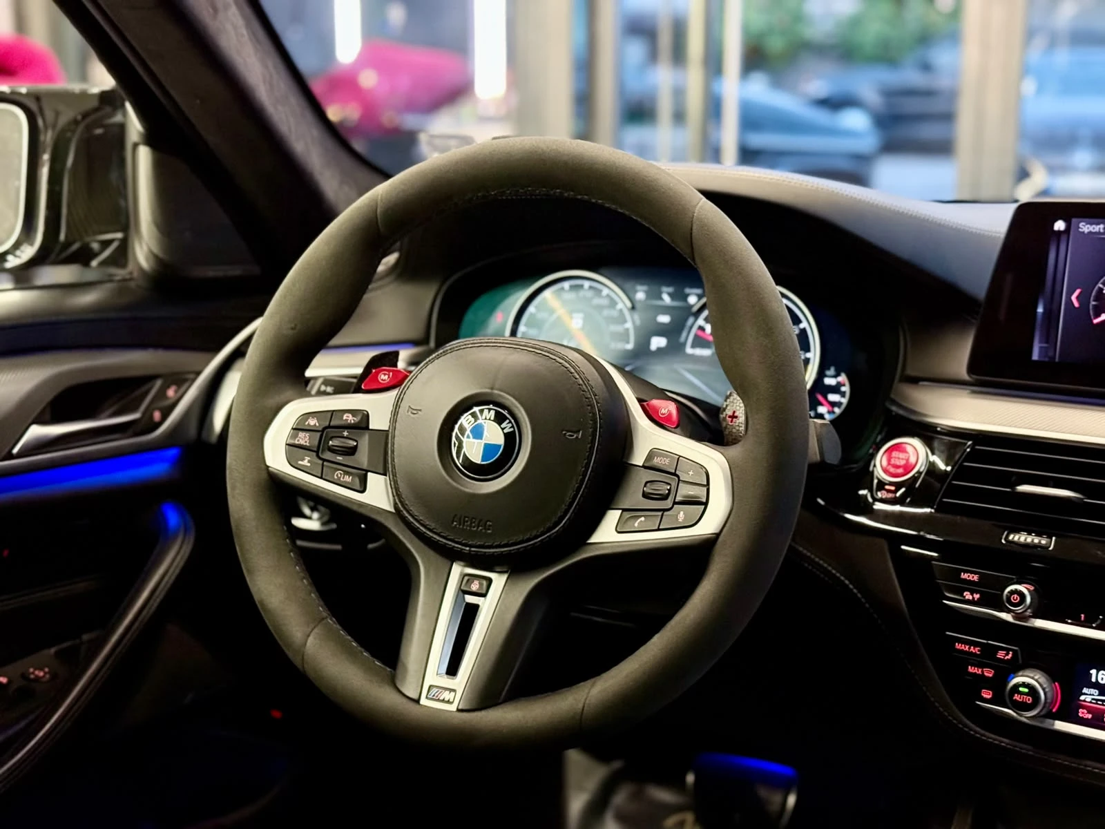 BMW M5 Competition* Carbon* H/K* ЛИЗИНГ , снимка 10 - Автомобили и джипове - 56065984