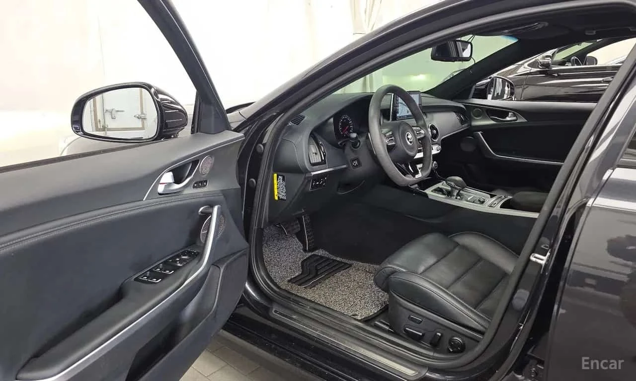 Kia Stinger * 3.3 Turbo AWD * , снимка 10 - Автомобили и джипове - 56614681