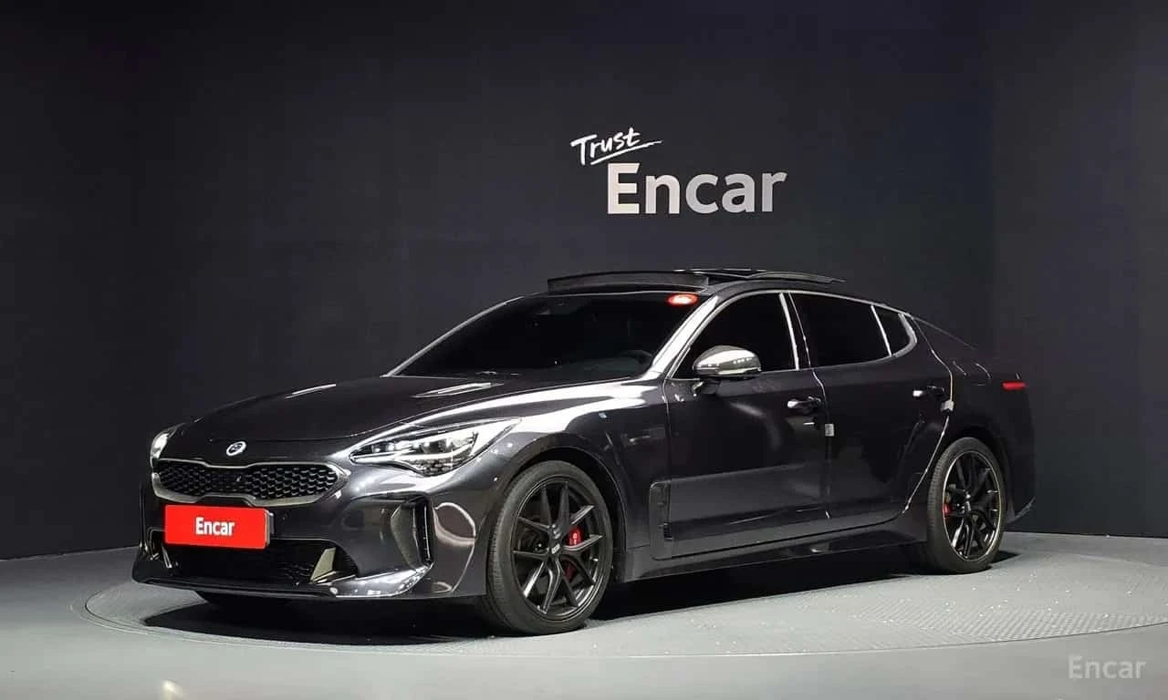Kia Stinger * 3.3 Turbo AWD * 