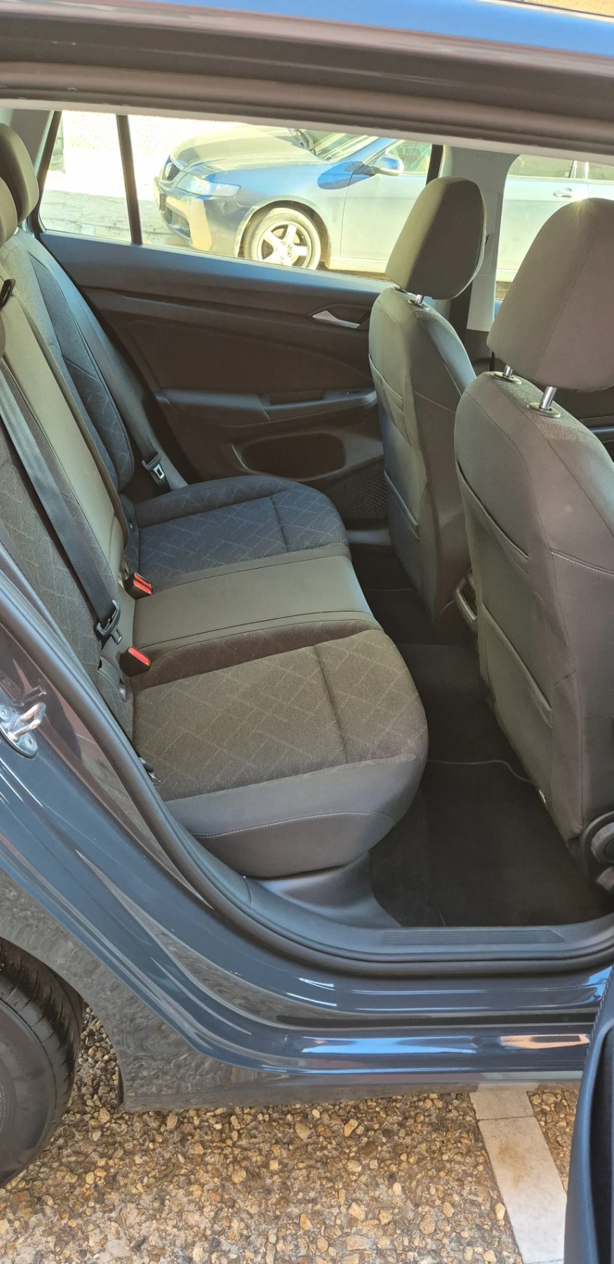 VW Golf 2.0 TDI Life , снимка 6 - Автомобили и джипове - 56625395