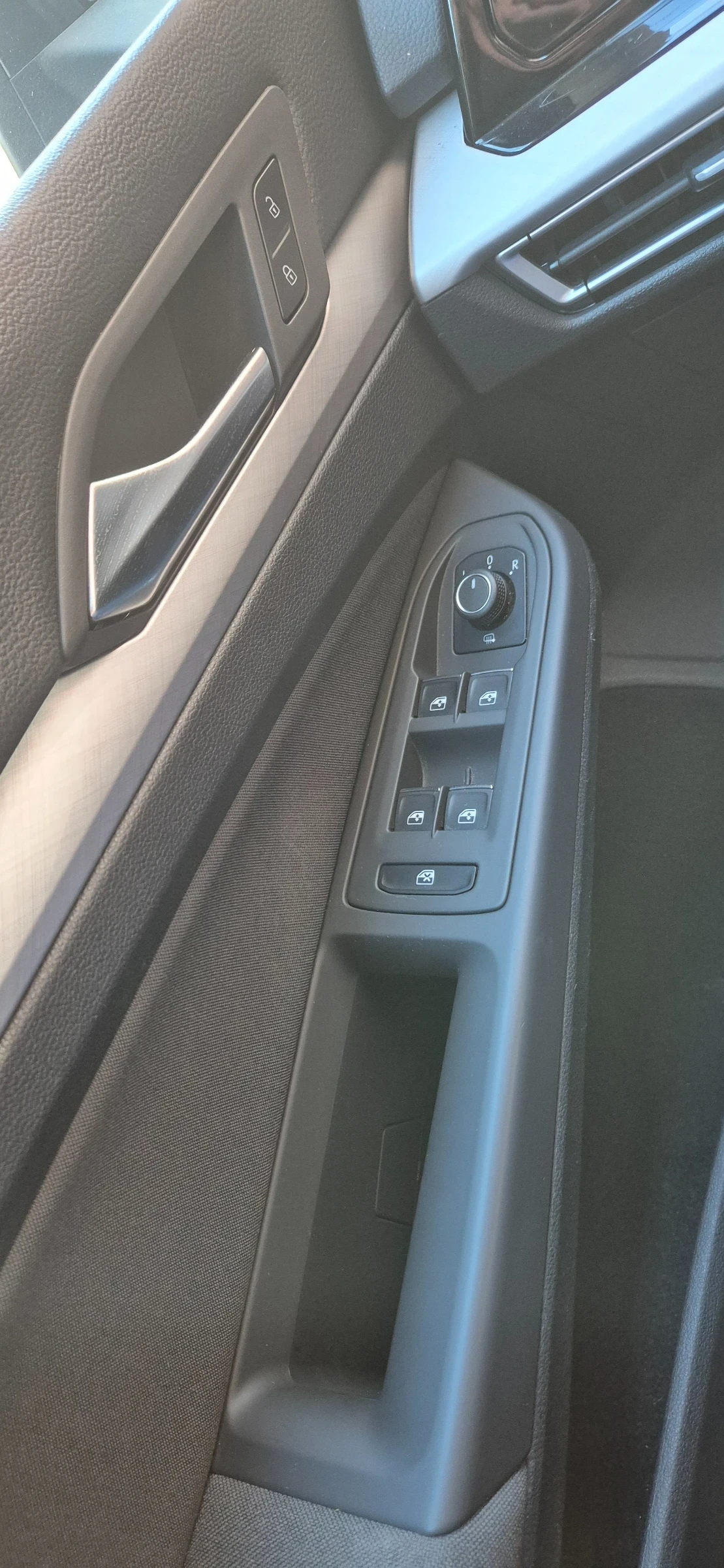 VW Golf 2.0 TDI Life , снимка 13 - Автомобили и джипове - 56625395