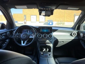 Mercedes-Benz GLC 300 4MATIC AMG PKG| BURMESTER| ПАНО| KEYLESS| ПОДГРЕВ, снимка 11