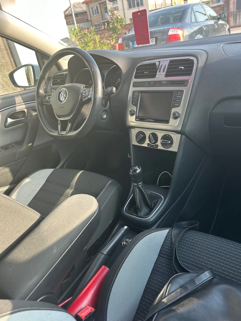 VW T-Cross, снимка 9 - Автомобили и джипове - 52457950