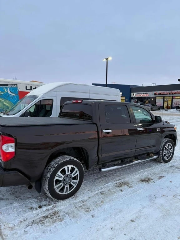 Toyota Tundra * Platinum * CARFAX * БЕЗ ПЪРВОНАЧАЛНА ВНОСКА, снимка 3 - Автомобили и джипове - 53035833