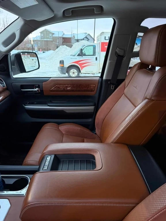 Toyota Tundra * Platinum * CARFAX * БЕЗ ПЪРВОНАЧАЛНА ВНОСКА, снимка 11 - Автомобили и джипове - 53035833
