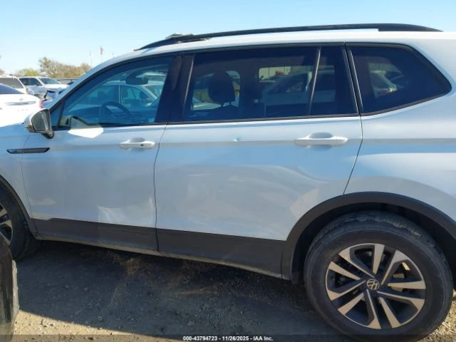 VW Tiguan 2.0T S - изображение 6
