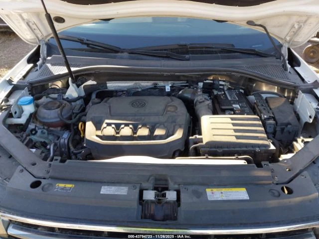 VW Tiguan 2.0T S, снимка 15 - Автомобили и джипове - 53384306