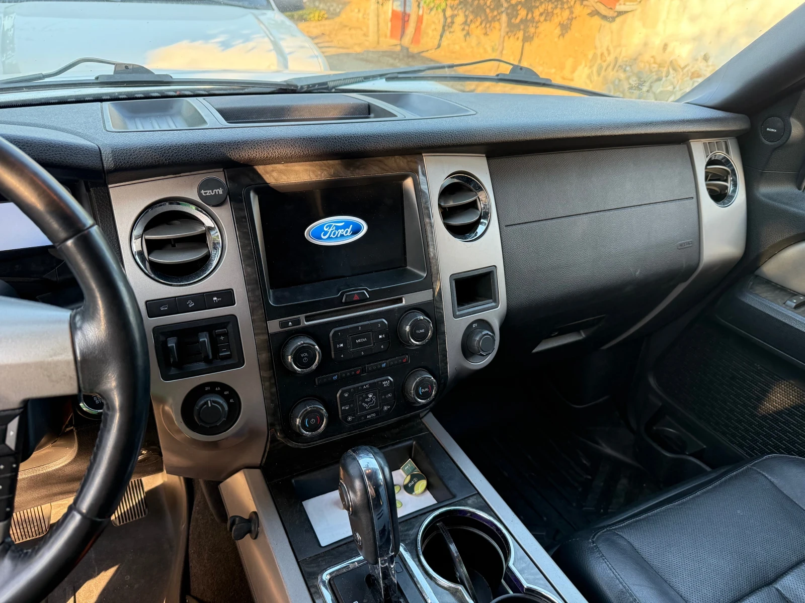 Ford Expedition  - изображение 4