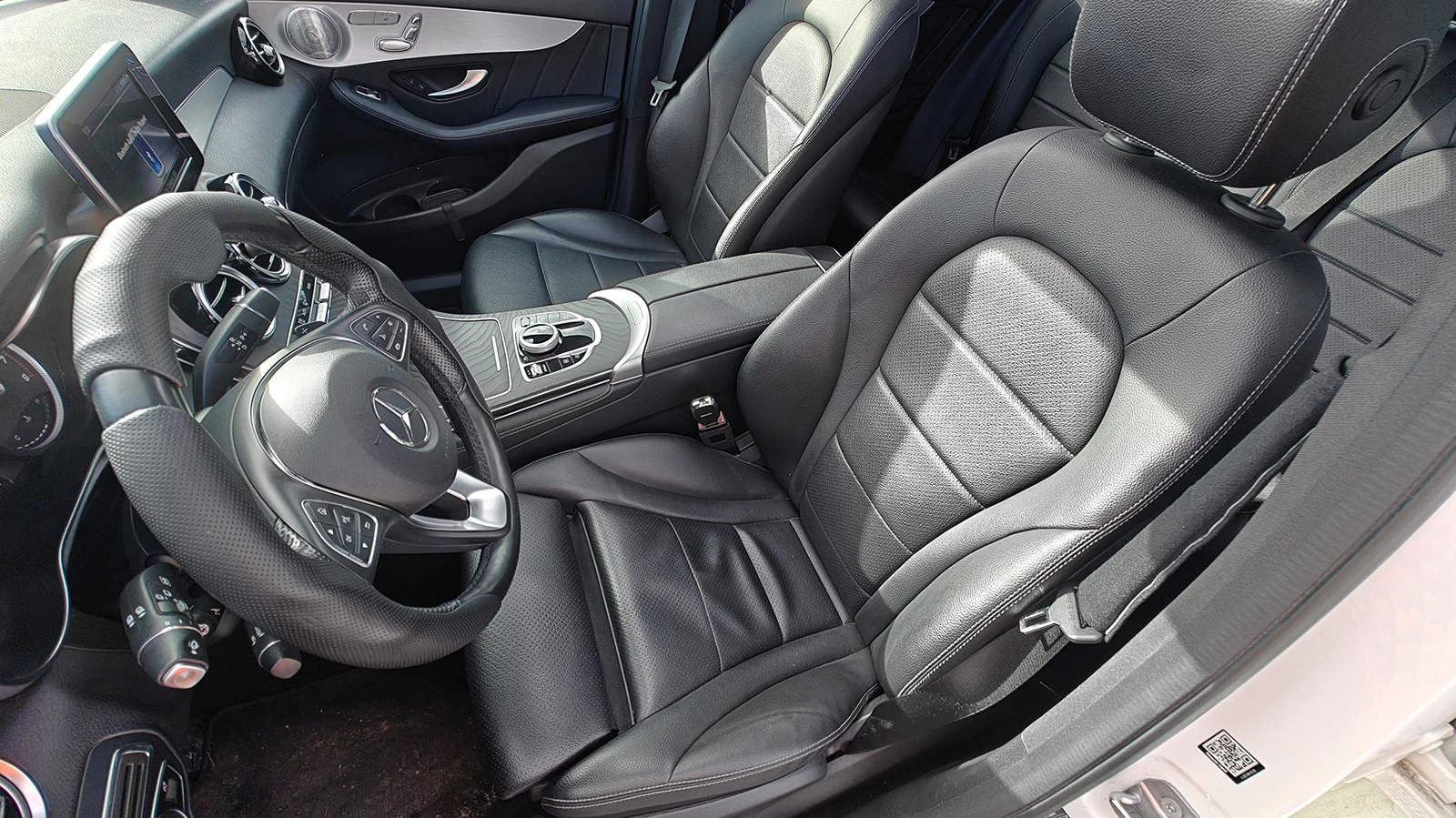 Mercedes-Benz GLC 300 AMG Night Package/9G-Tronic , снимка 7 - Автомобили и джипове - 53784849