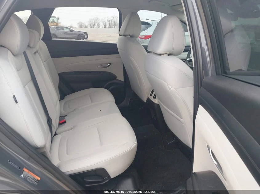 Hyundai Tucson Sel, снимка 8 - Автомобили и джипове - 54098283