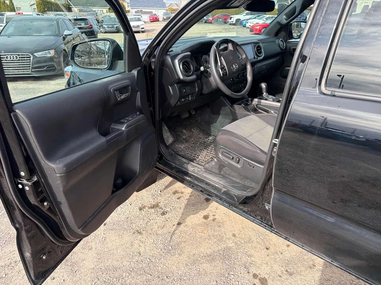 Toyota Tacoma * 4x4 Double Cab Auto* 2 КЛЮЧА* ПОДГРЕВ* KEYLESS* , снимка 5 - Автомобили и джипове - 54378859