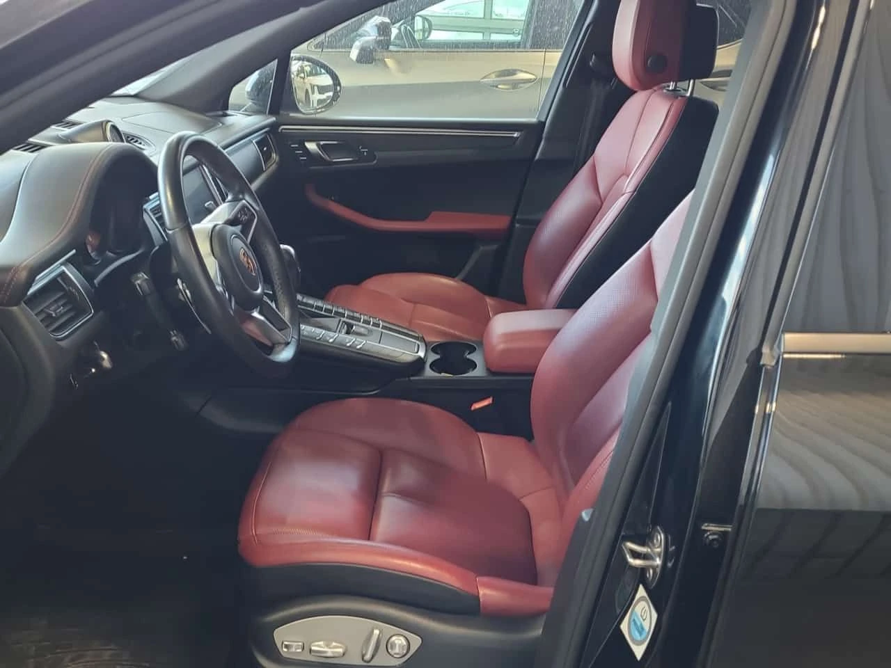 Porsche Macan * 95B * CARFAX * БЕЗ ПЪРВОНАЧАЛНА ВНОСКА, снимка 5 - Автомобили и джипове - 54668239