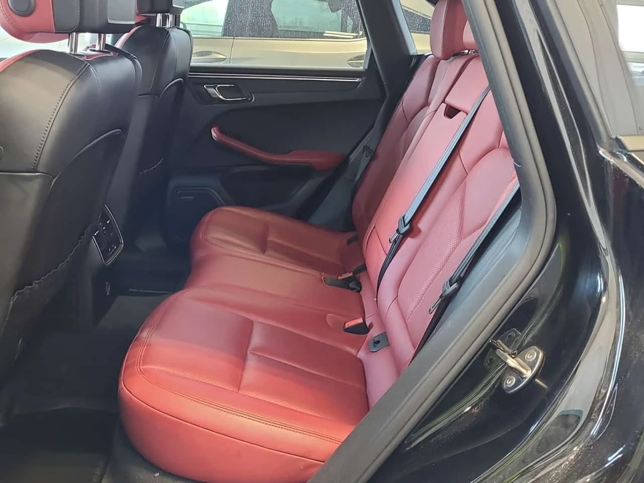 Porsche Macan * 95B * CARFAX * БЕЗ ПЪРВОНАЧАЛНА ВНОСКА, снимка 12 - Автомобили и джипове - 54668239