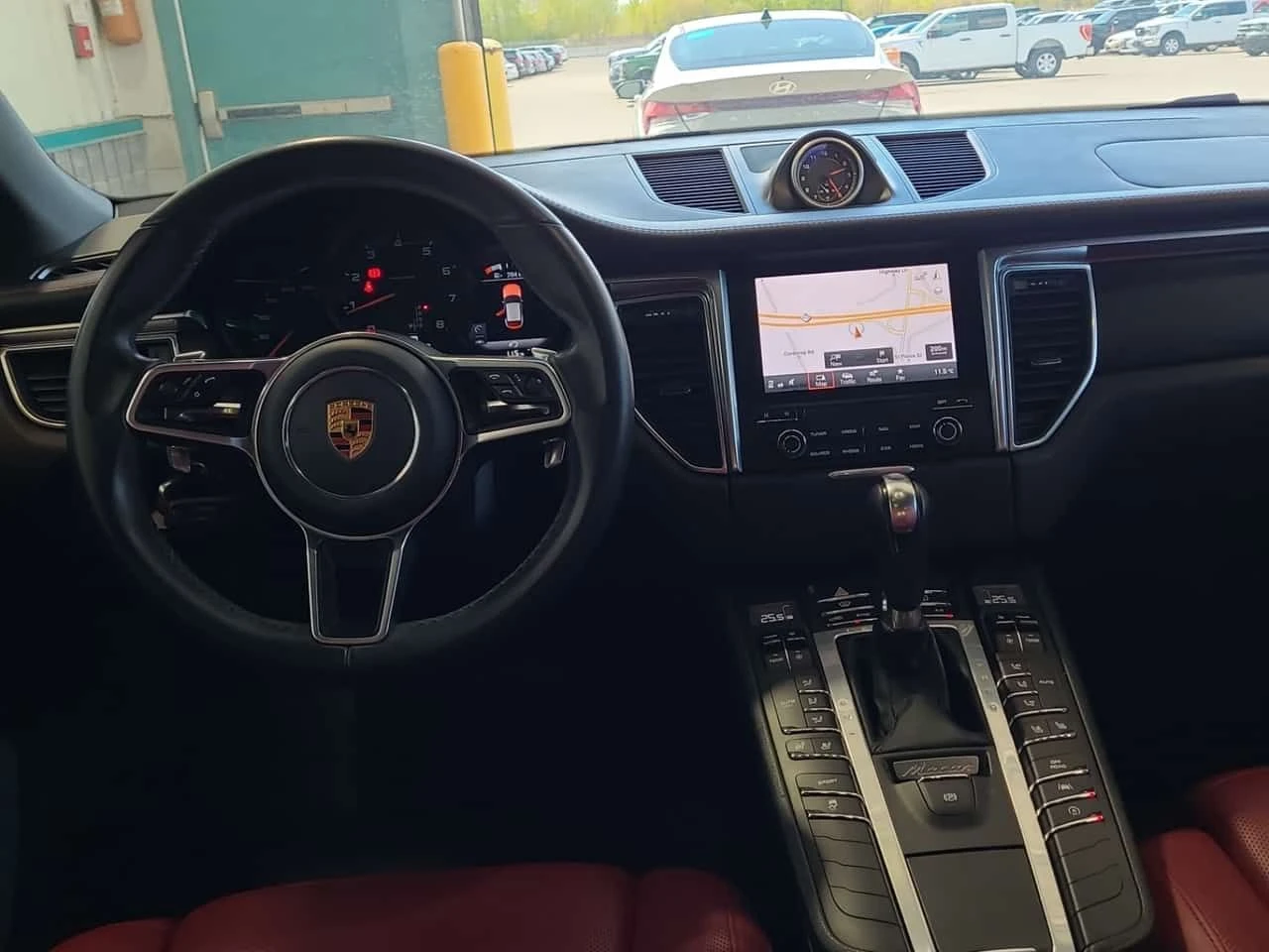 Porsche Macan * 95B * CARFAX * БЕЗ ПЪРВОНАЧАЛНА ВНОСКА, снимка 10 - Автомобили и джипове - 54668239