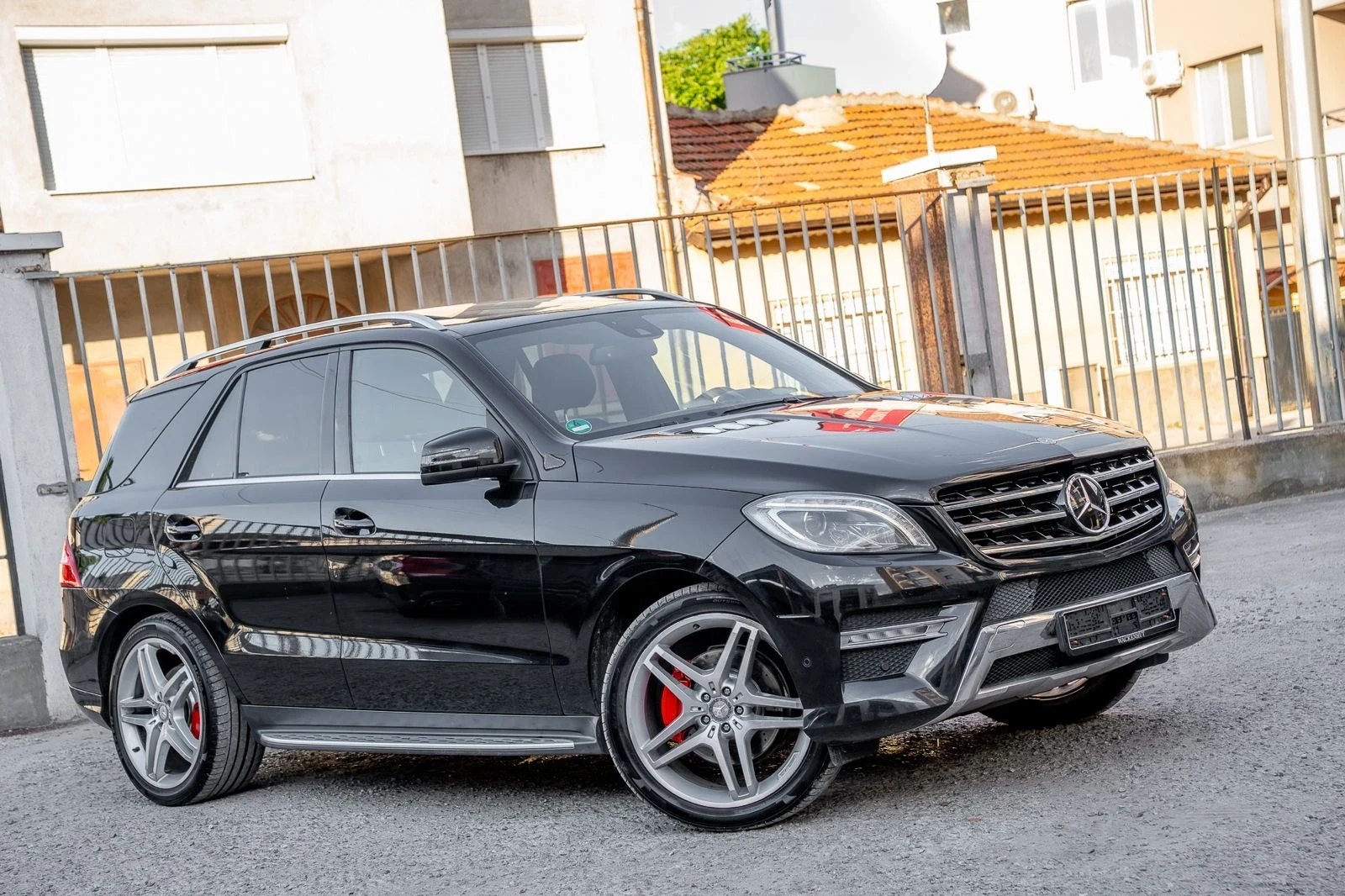 Mercedes-Benz ML 350 BlueTEC-AMG-HARMAN/KARDON-AMBIENT-ПОДГРЕВ-КАМЕРА