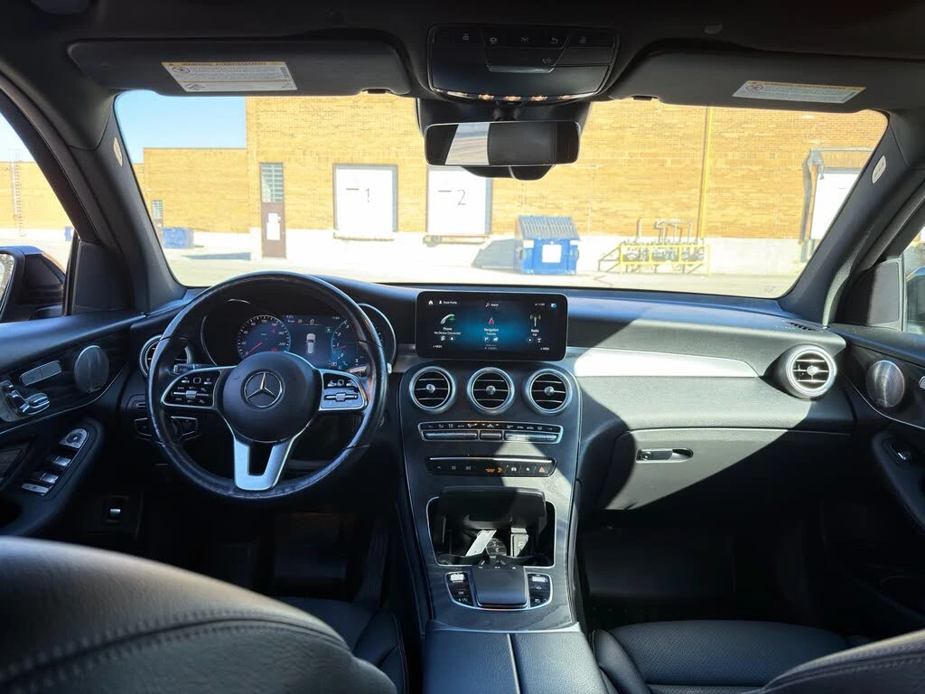 Mercedes-Benz GLC 300 4MATIC AMG PKG| BURMESTER| ПАНО| KEYLESS| ПОДГРЕВ, снимка 11 - Автомобили и джипове - 55434448