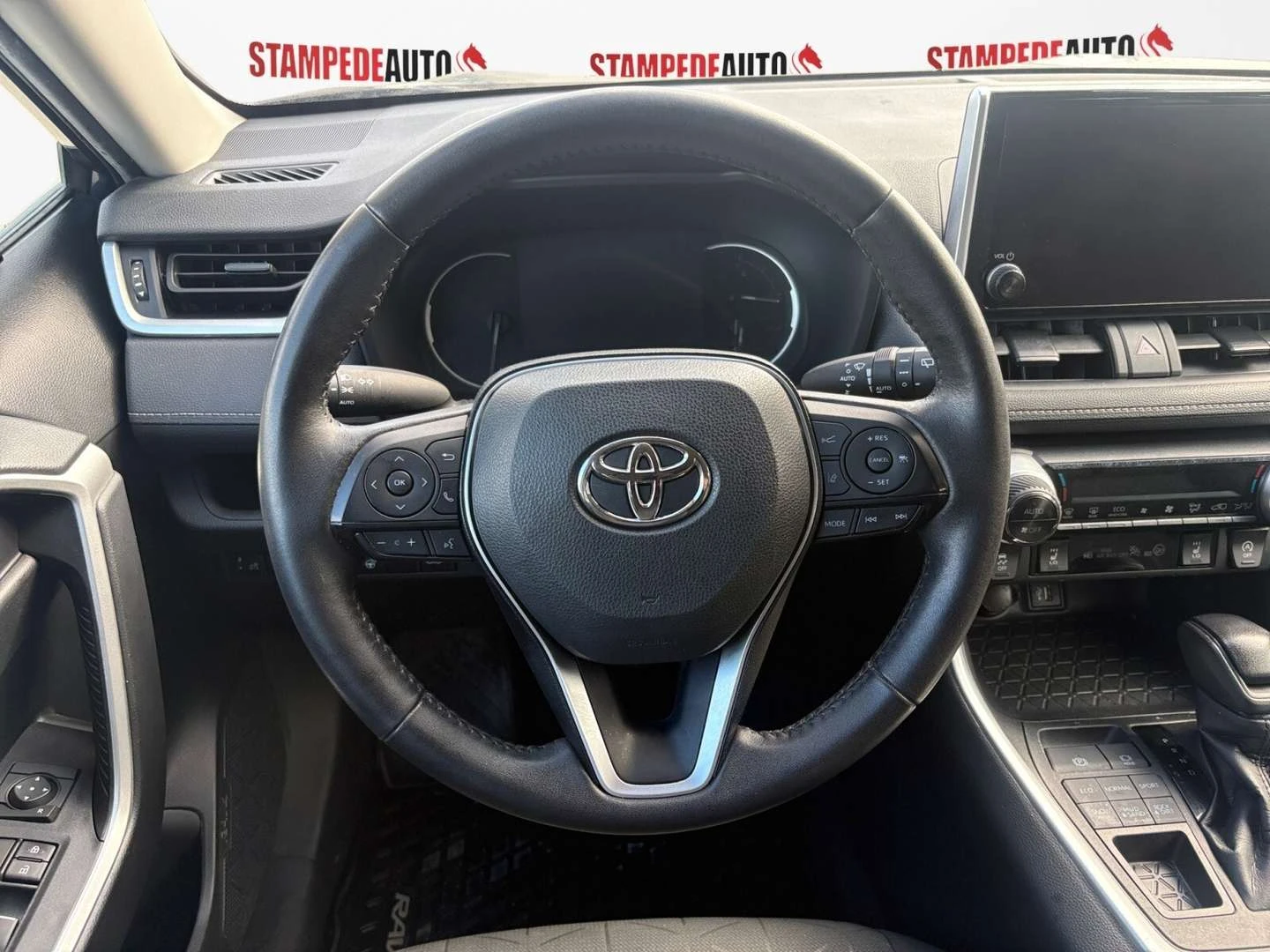 Toyota Rav4, снимка 13 - Автомобили и джипове - 56020924