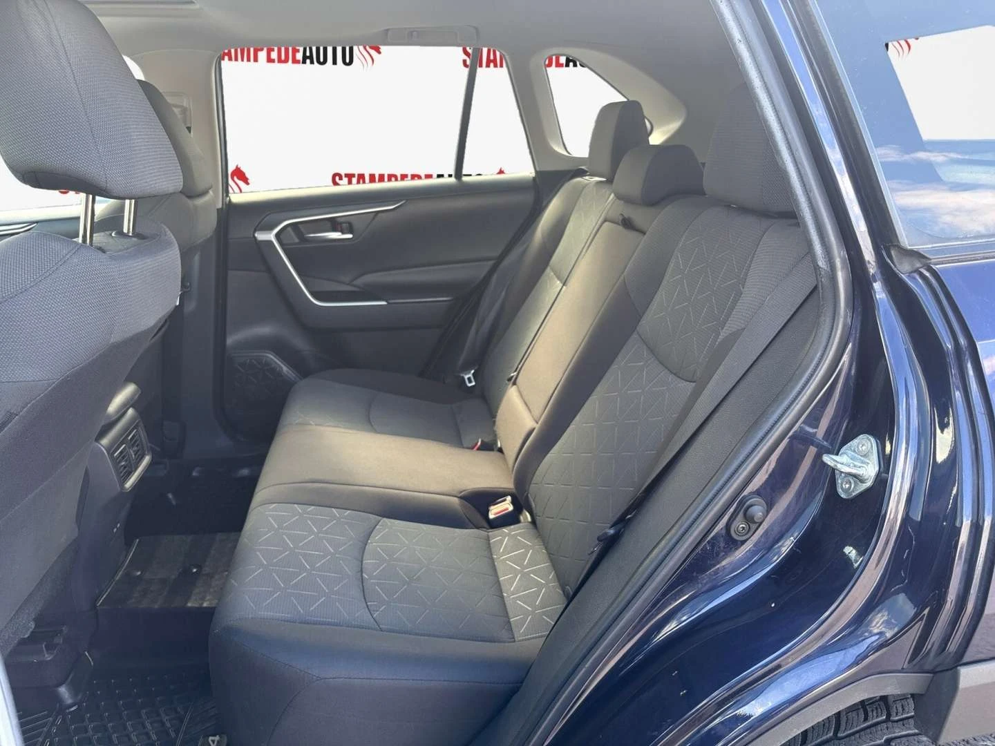 Toyota Rav4, снимка 16 - Автомобили и джипове - 56020924