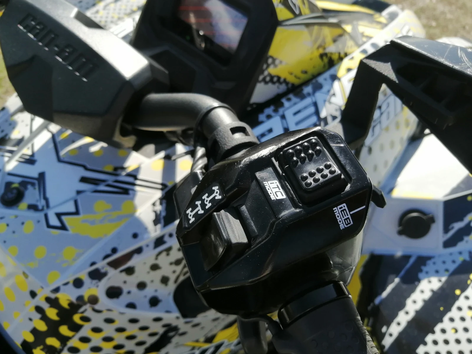 Can-Am Ren�gade 1000R | Mobile.bg � ����������� 6