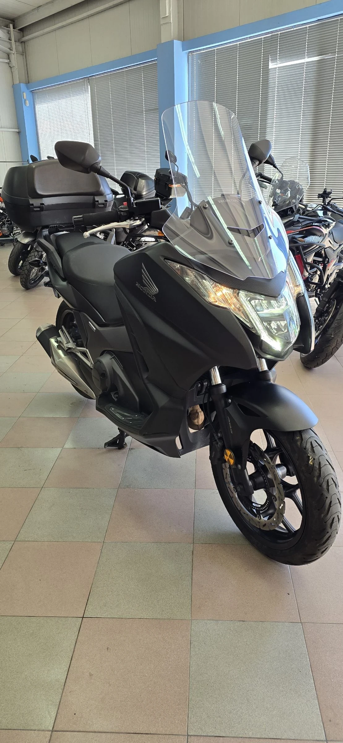 Honda Integra NC 750 ABS ! Лизинг !, снимка 3 - Мотоциклети и мототехника - 54556043