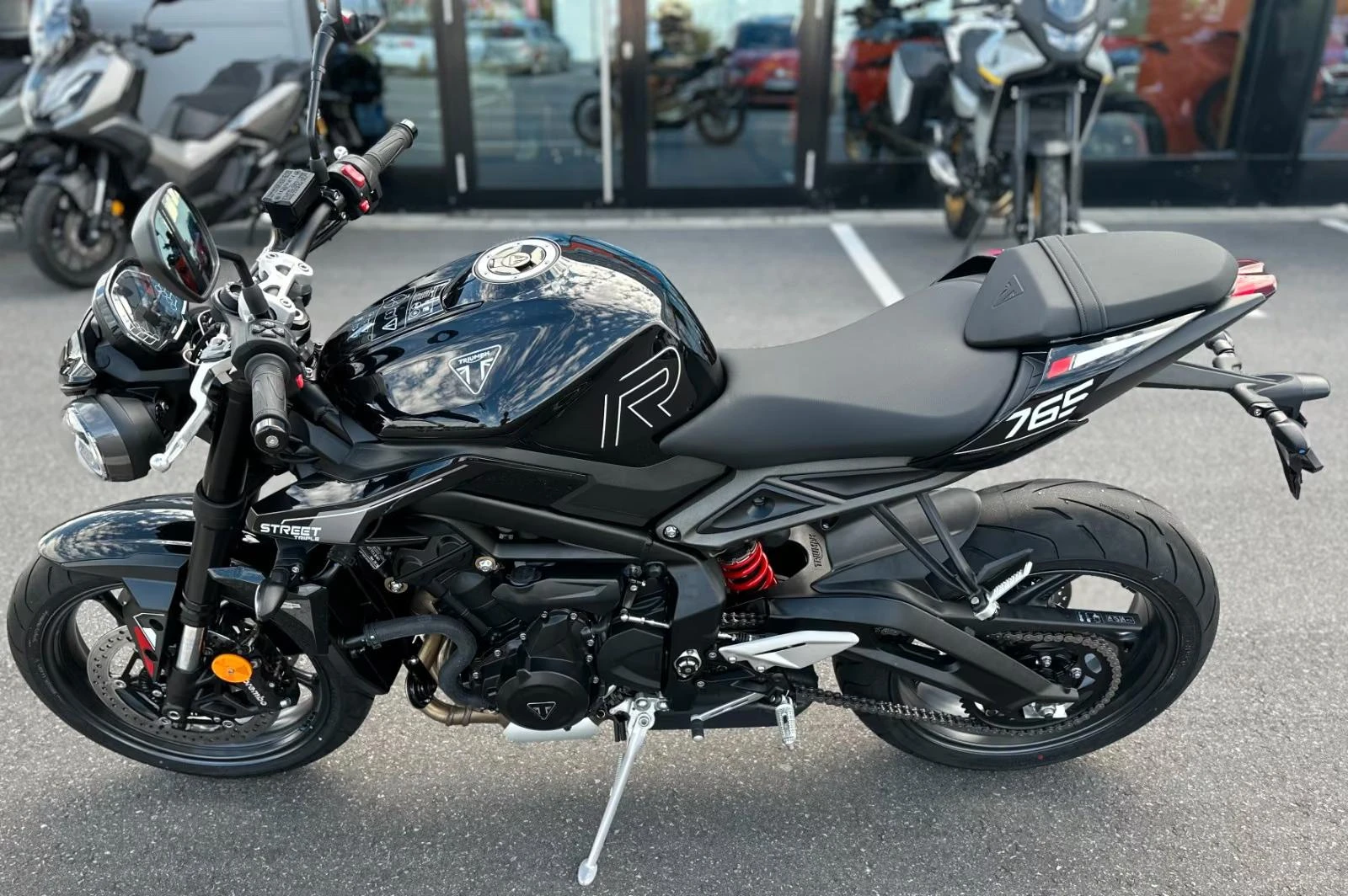 Triumph Street Triple R, 120 к.с., 765 ссм, 0 км., 08/2026