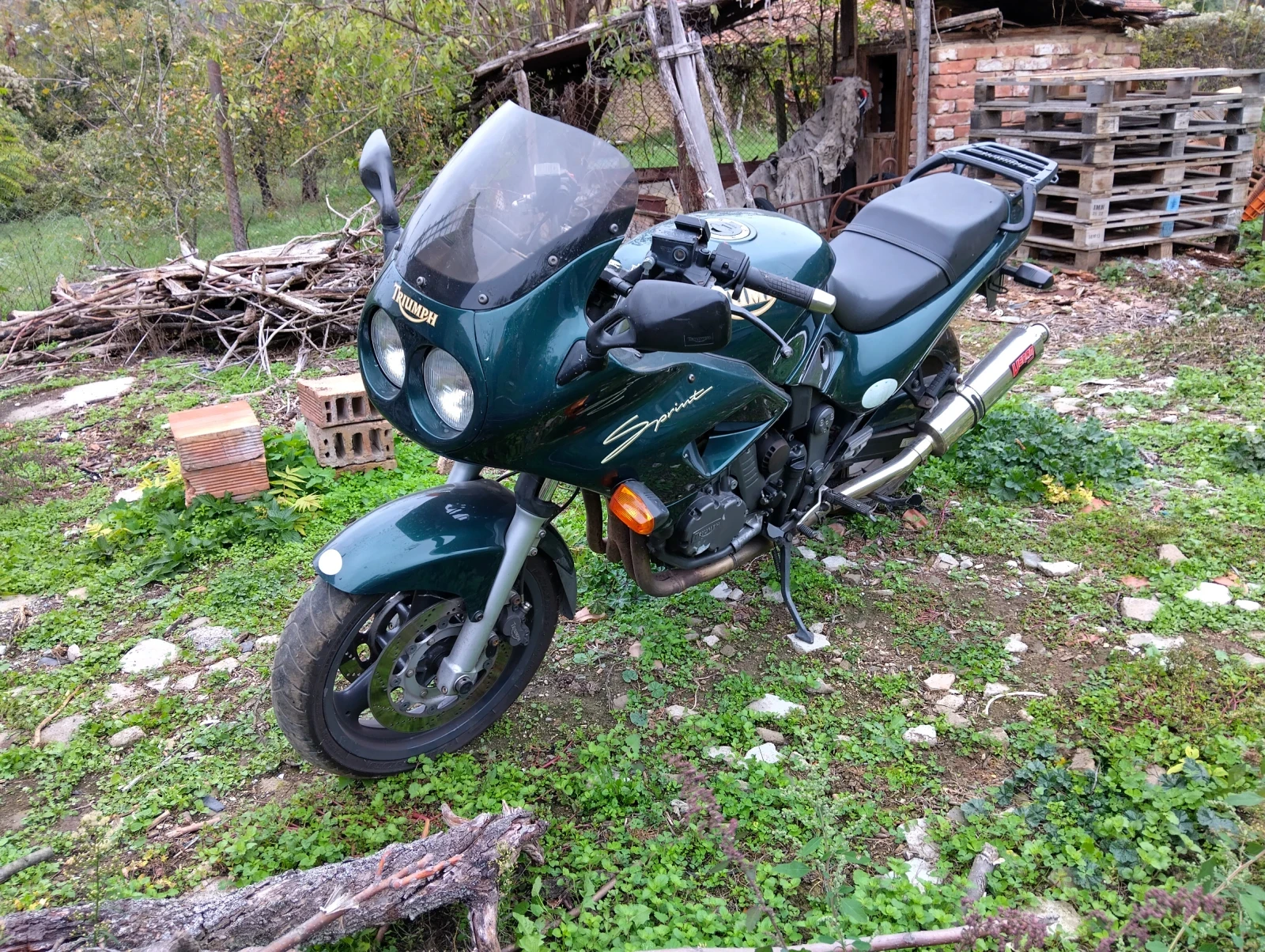 Triumph Sprint ST900