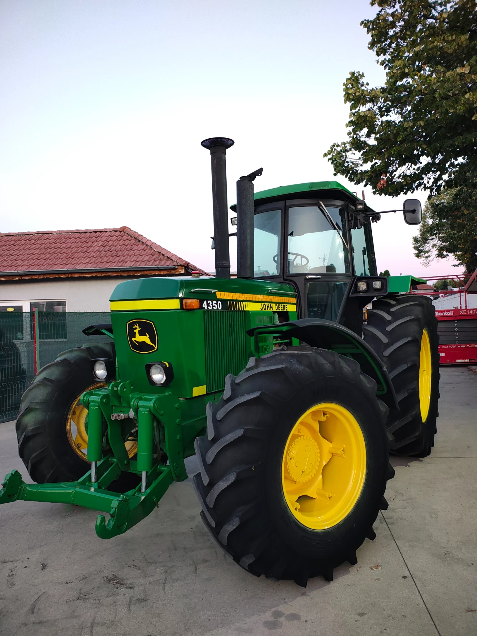 Трактор John Deere 4350 - изображение 3