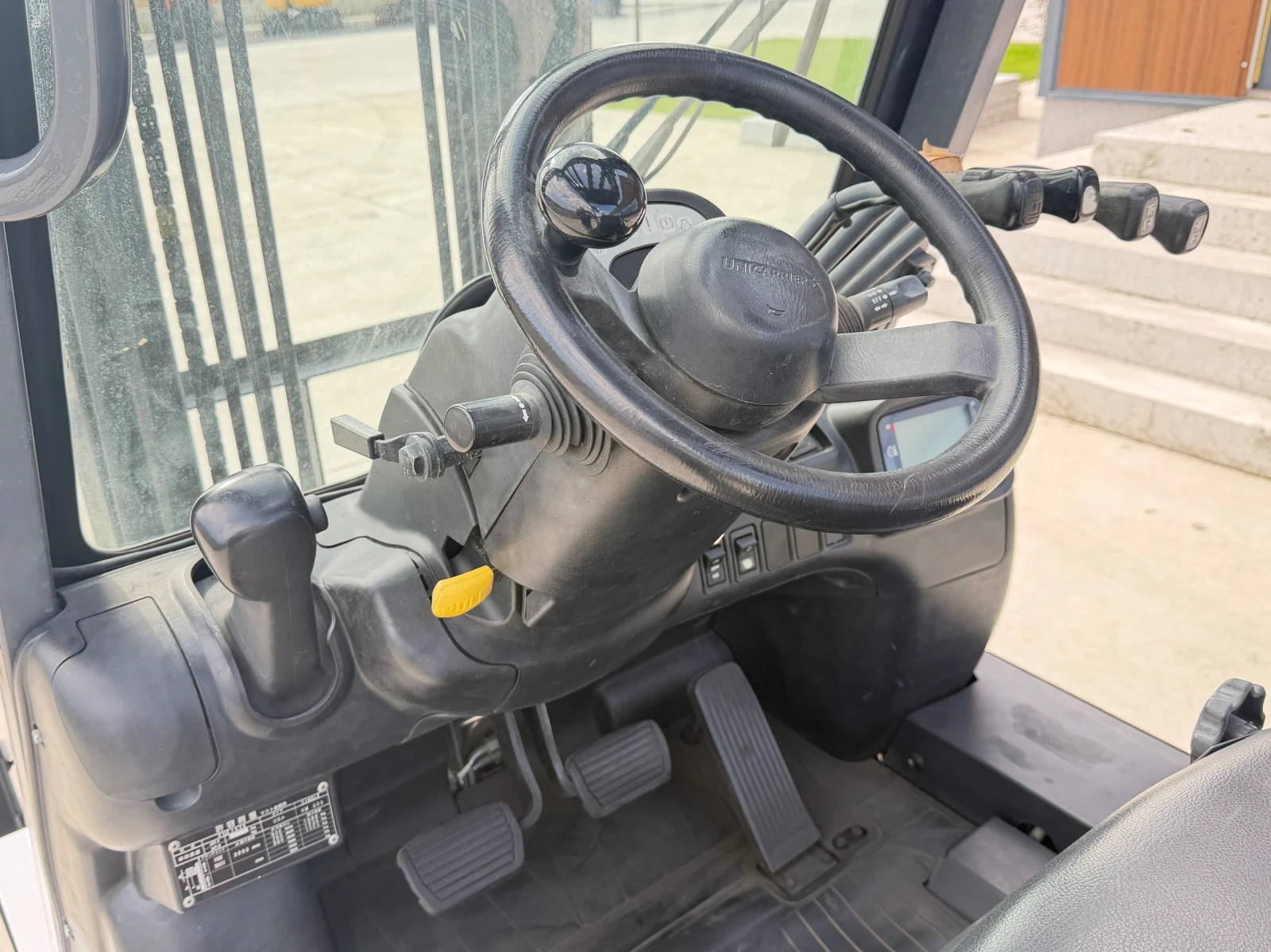 ������� UniCarriers ���������� / ������� / ���-������ / ����� ������ | Mobile.bg � ����������� 11