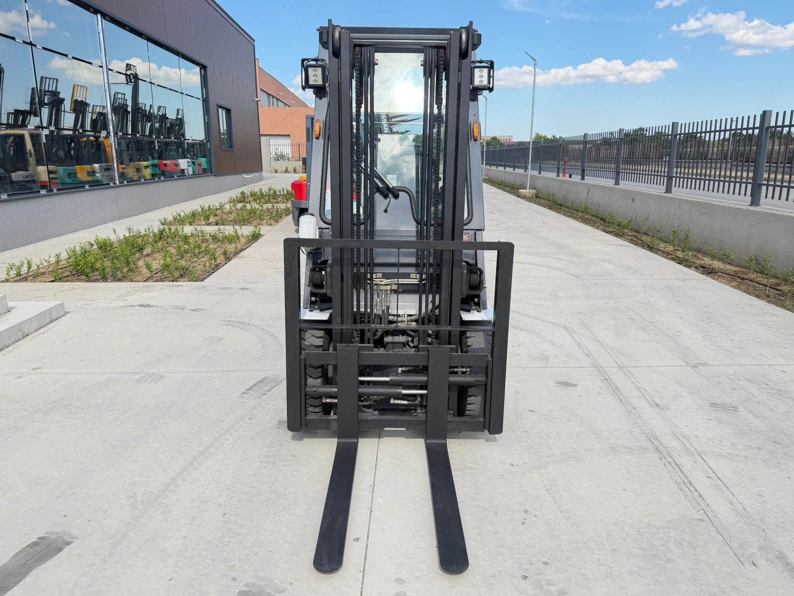 ������� UniCarriers ���������� / ������� / ���-������ / ����� ������ | Mobile.bg � ����������� 8