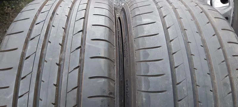 Гуми Летни 215/45R17, снимка 1 - Гуми и джанти - 31152199