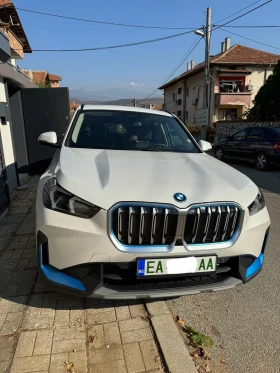     BMW iX1 xDrive30