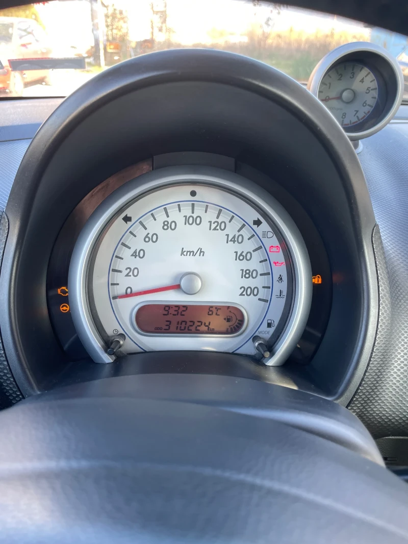 Suzuki Splash 1.0 Газ Климатик, снимка 10 - Автомобили и джипове - 49243262