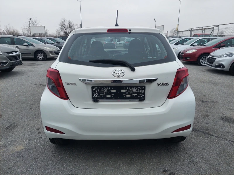 Toyota Yaris БЕНЗИН EU5B КЛИМА, снимка 4 - Автомобили и джипове - 49331613