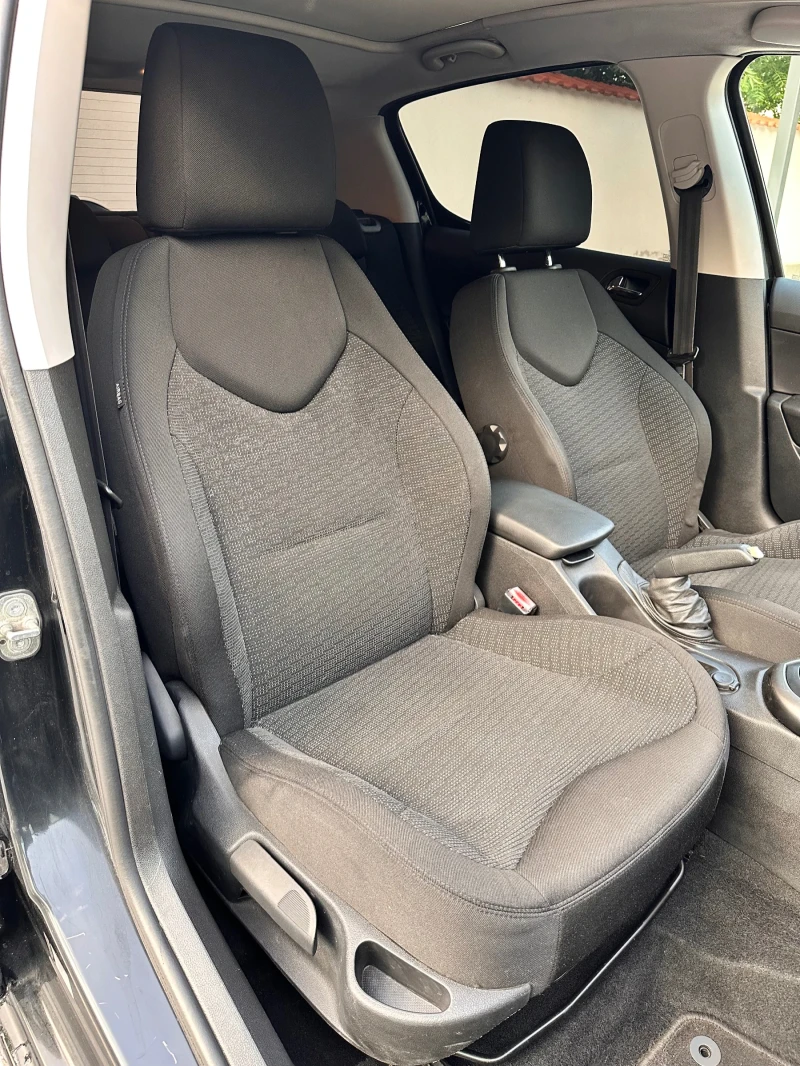 Peugeot 308 2.0 HDI / Allure , снимка 10 - Автомобили и джипове - 51122022