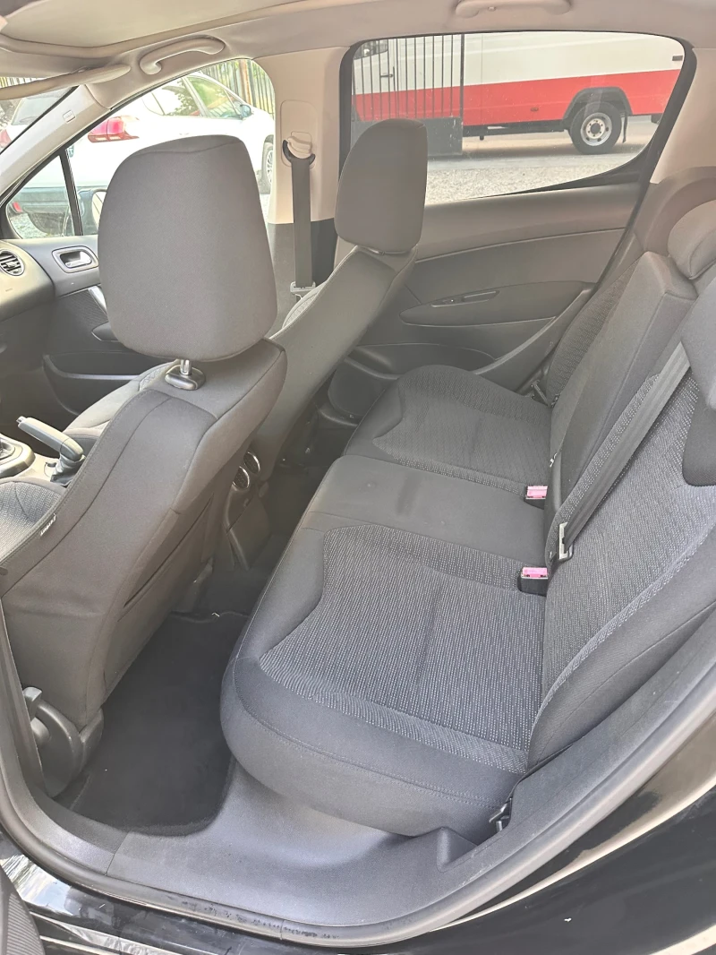 Peugeot 308 2.0 HDI / Allure , снимка 11 - Автомобили и джипове - 51122022