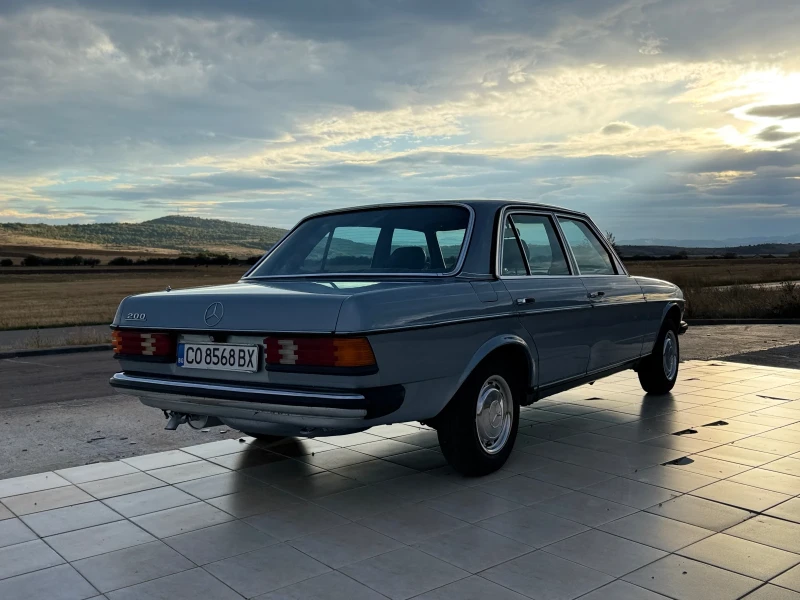 Mercedes-Benz 123 Sedan , снимка 4 - Автомобили и джипове - 52473346